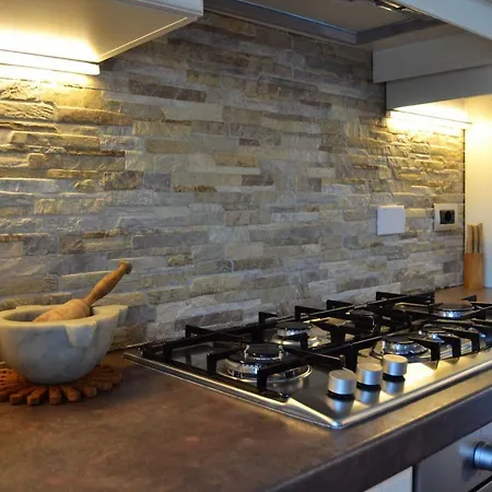 Sea-mountain * Varazze