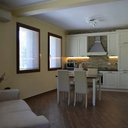 Sea-mountain * Varazze