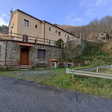 Sea-mountain Apartment Varazze