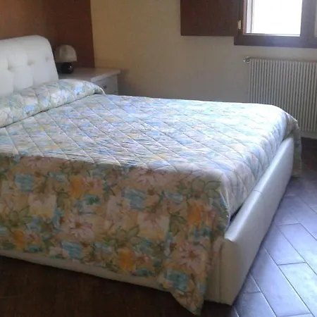 Sea-mountain Apartment